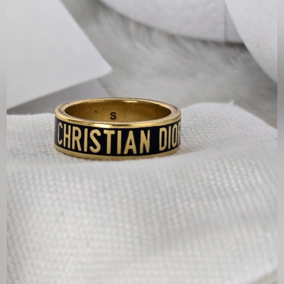 Dior Ring Set - Picture 5 of 10